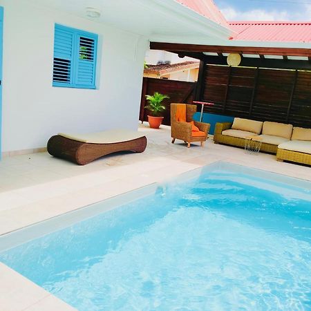 Location Maison Bleue Avec Piscine Privative Au Carbet Martinique ル・カルベ エクステリア 写真