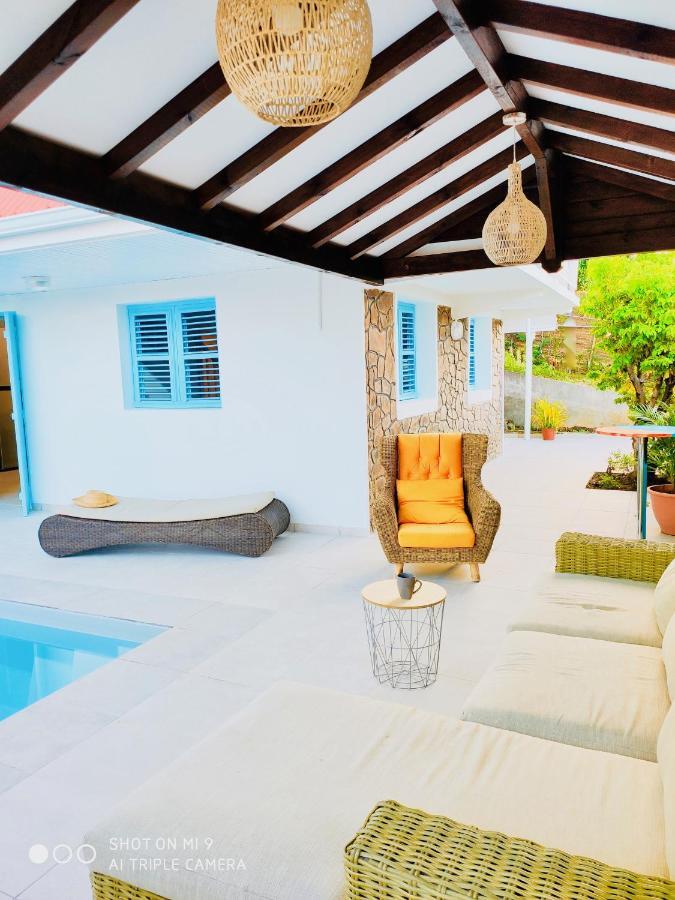 Location Maison Bleue Avec Piscine Privative Au Carbet Martinique ル・カルベ エクステリア 写真